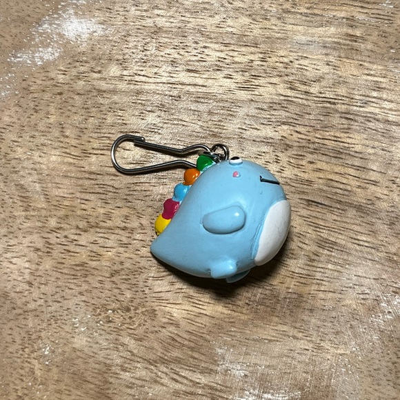 NWOT Baby Blue Rainbow Dinosaur Charm with Spring Hook - Picture 9 of 11